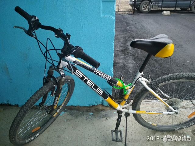 Авито йошкар ола велосипеды. Stels Miss 6300. Велосипед stels Miss 6300. Stels Miss 6300 2012. Велосипед стелс желтый скоростной.