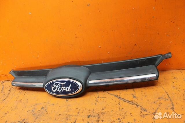Решетка радиатора Ford Focus 3 2011-2015 Решетка радиатора Ford Focus 3 2011-2015