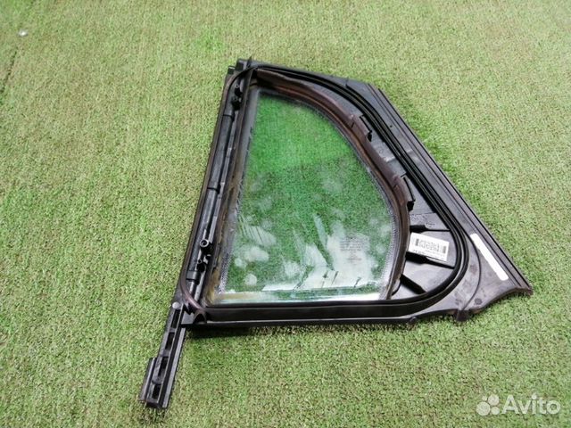 Форточка двери задняя правая Mercedes-Benz