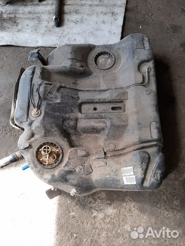 Бак Volvo S60 2001-2009 Бак Volvo S60 2001-2009