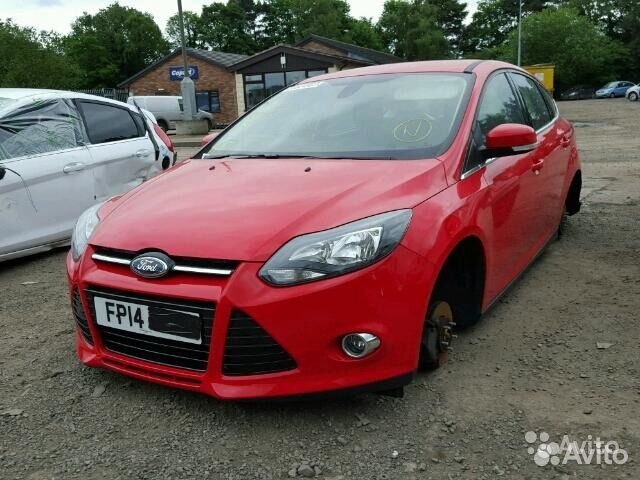 Дверь капот фара бампер Ford Focus 3 Дверь капот фара бампер Ford Focus 3
