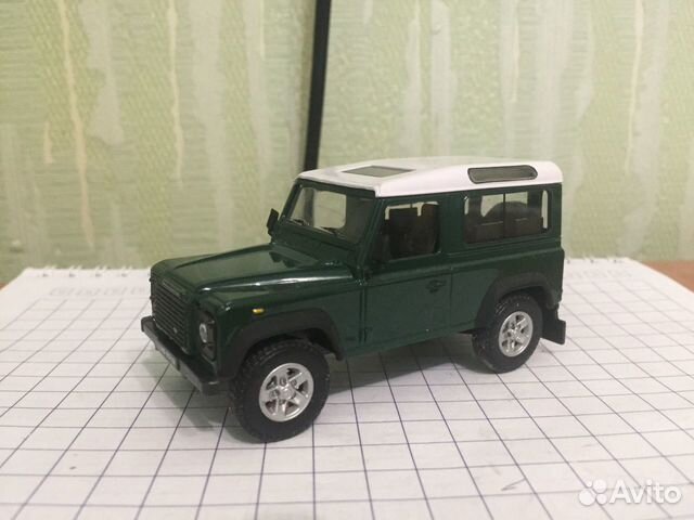 toy land rover defender 90
