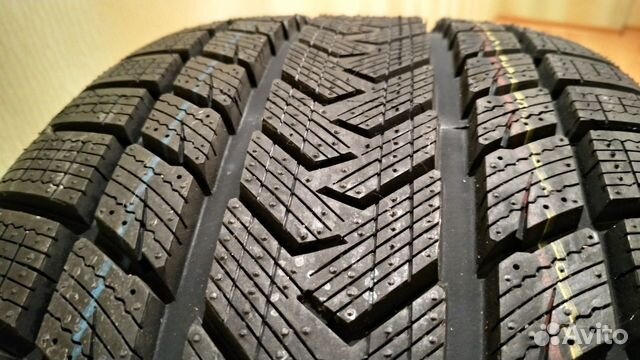 Шина GripMax Status Pro Winter 255/40 R20 101V