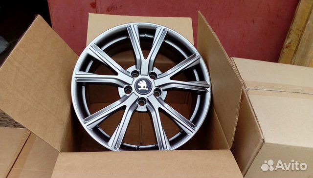 Новые диски R18 на Volkswagen Tiguan (c 2017) Новые диски R18 на Volkswagen Tiguan (c 2017)