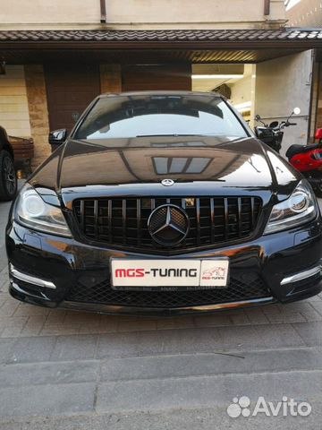 Решетка радиатора GT на Mercedes C w204 Black Решетка радиатора GT на Mercedes C w204 Black