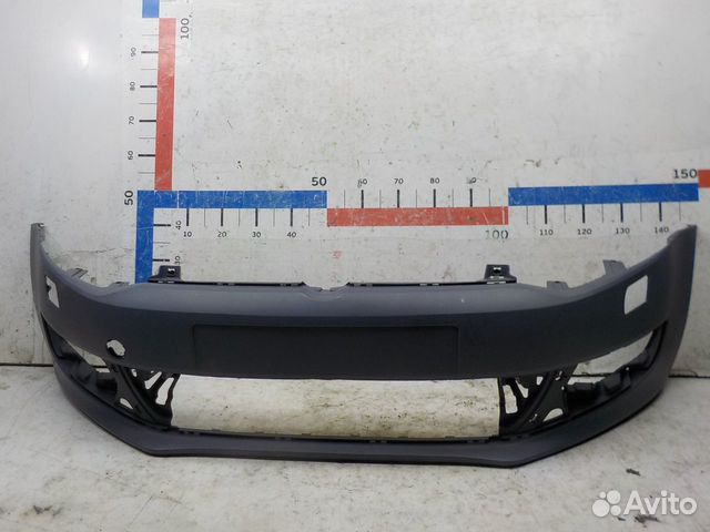 Бампер передний на Volkswagen Polo (HB) Бампер передний на Volkswagen Polo (HB)