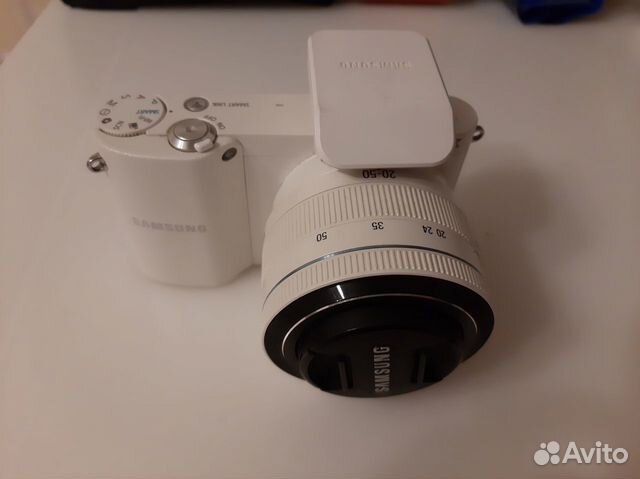 SAMSUNG NX1100