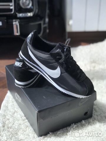 Кроссовки Nike