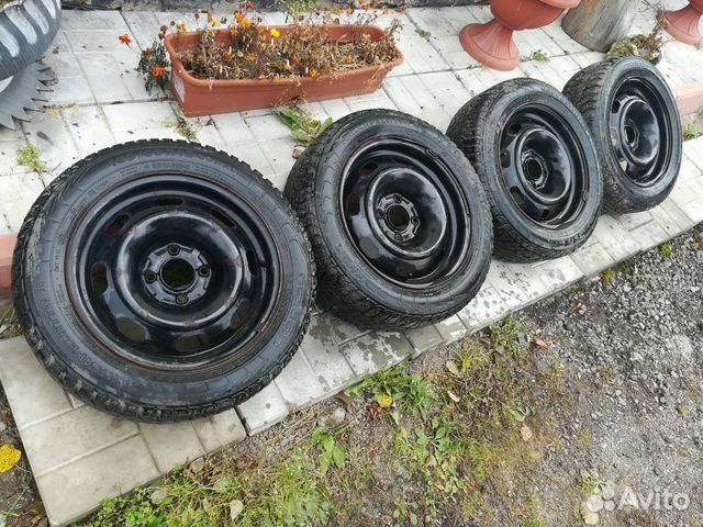 Nokian hakkapeliitta 5 с дисками 6,5*15/4*108*65.1