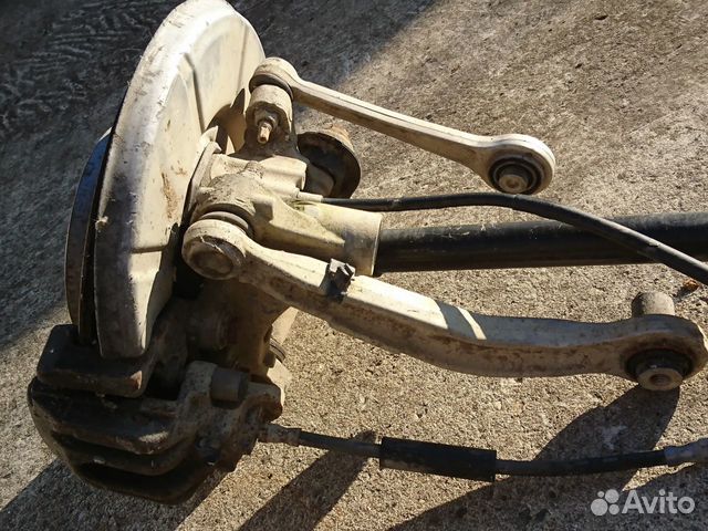 Цапфа задняя передняя.бмв е65 2006г