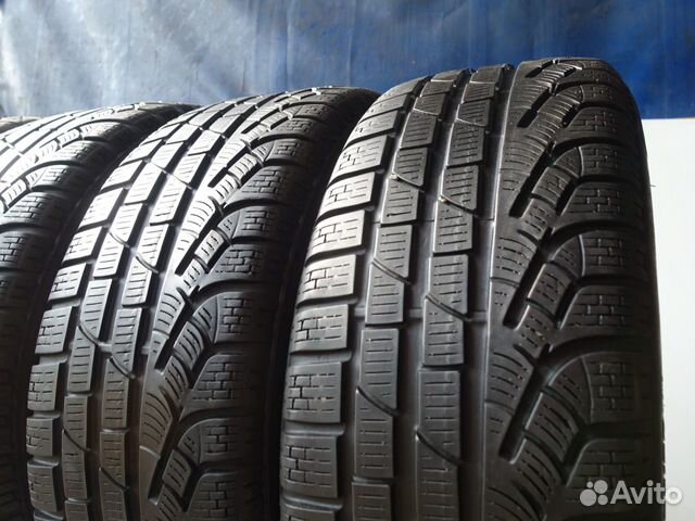 225 45 18 Pirelli Winter 240 Sotto 240p 225/45R18 225 45 18 Pirelli Winter 240 Sotto 240p 225/45R18