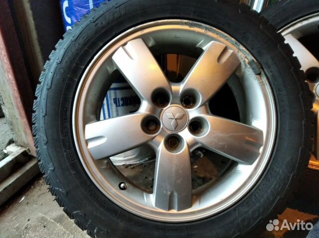 Литые диски R17 на Mitsubishi Outlander