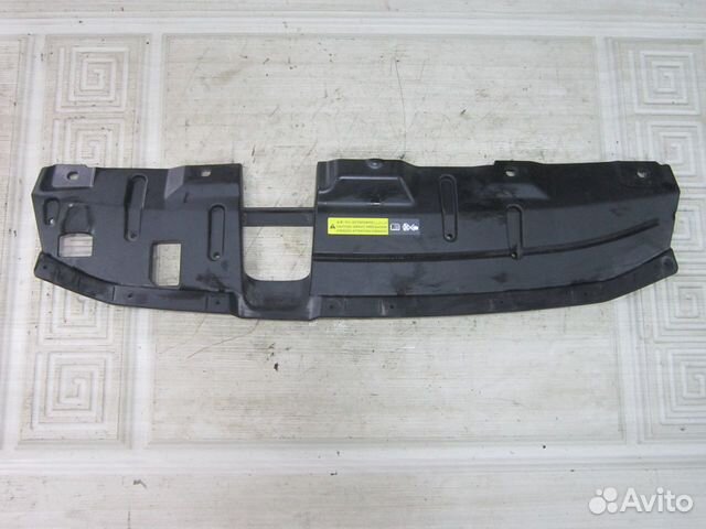 Накладка замка капота Nissan Qashqai J11 2019 г Накладка замка капота Nissan Qashqai J11 2019 г