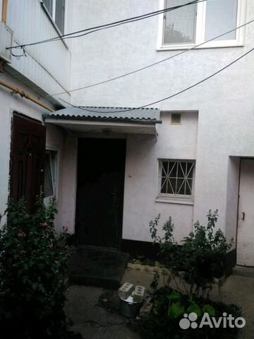 2-к квартира, 60 м², 1/2 эт.