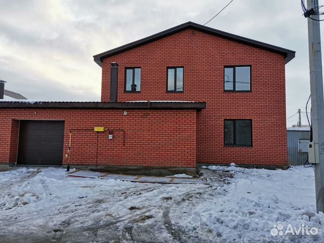 Дом 185 м² на участке 4 сот.