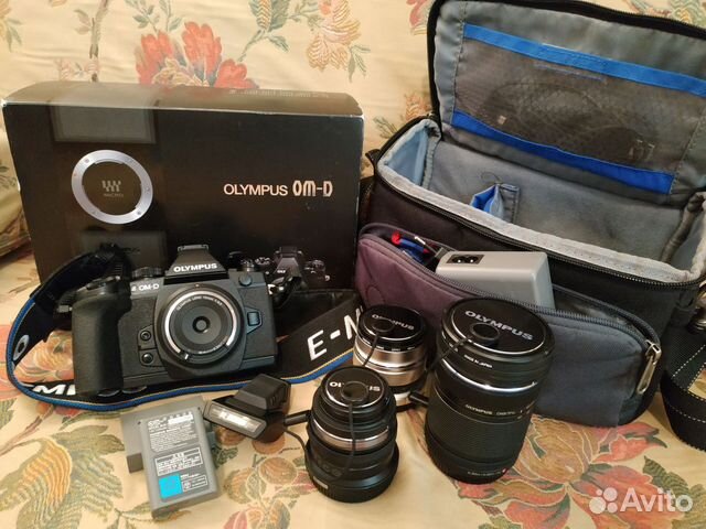 Olympus OM-D E-M1, объективы, вспышка,штатив,сумка