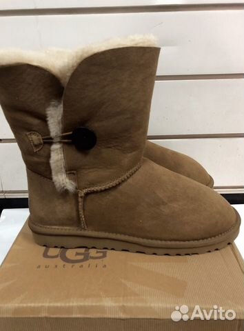 UGG угги, с пуговицей рыжие UGG угги, с пуговицей рыжие