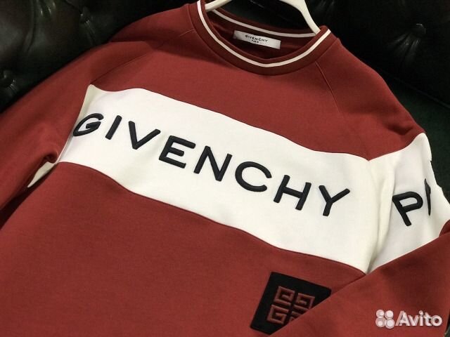 Красная Толстовка Givenchy с вышивкой Красная Толстовка Givenchy с вышивкой