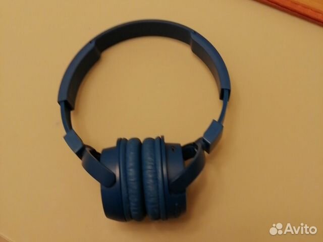 Беспроводные наушники JBL T450BT Беспроводные наушники JBL T450BT