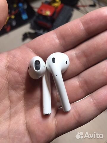 Наушники AirPods 2 с беспроводной зарядкой
