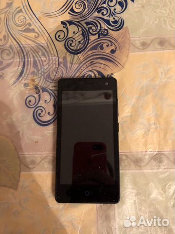 Телефон ZTE