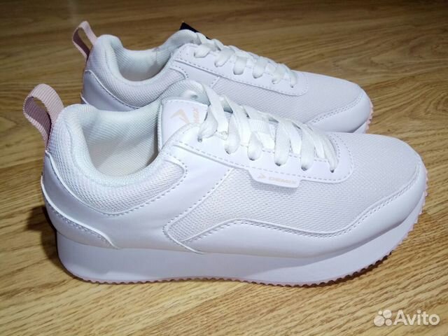 Новые кроссовки Demix Ottawa II