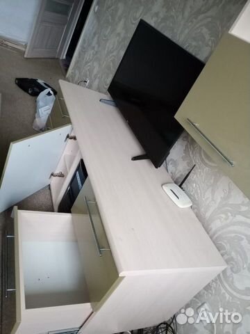 Продам стенку для телевизора