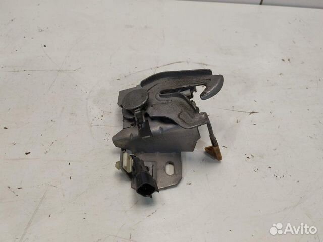 Замок капота 30716530 Volvo S40 2