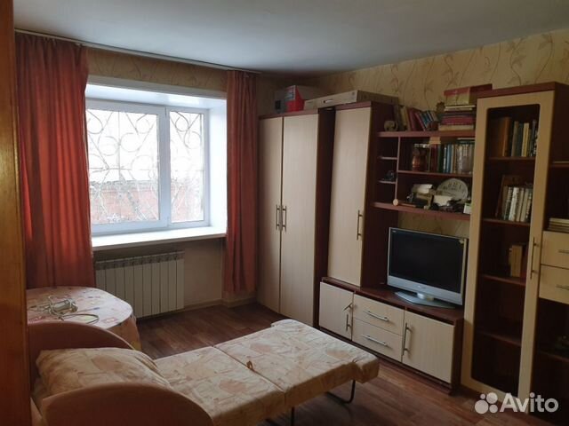 1-к квартира, 32 м², 1/4 эт.