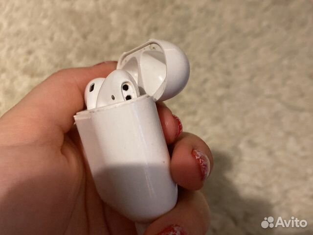 AirPods