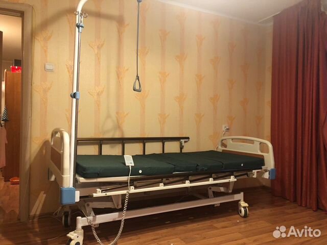 Кровать медицинская с электроприводом Кровать медицинская с электроприводом