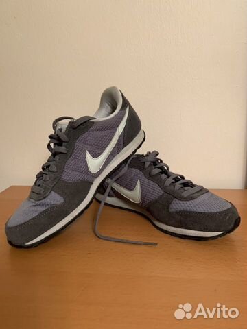 Кроссовки Nike