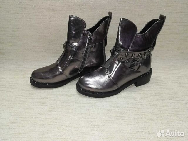 Женские зимние ботинки