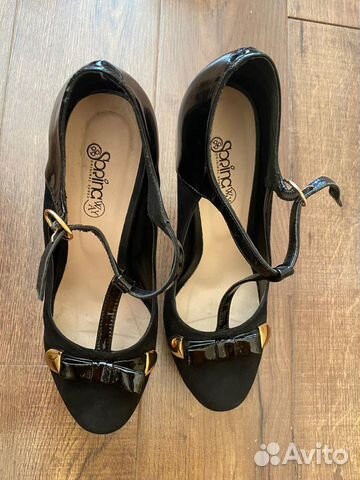 Туфли черные на каблуке