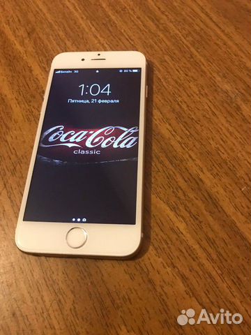 Телефон iPhone