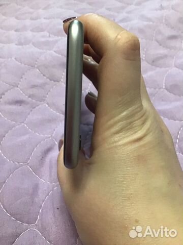 Телефон iPhone 6s Телефон iPhone 6s