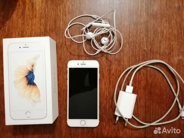 Телефон iPhone 6s Телефон iPhone 6s