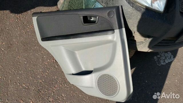 Обшивка задней левой двери сузуки sx4