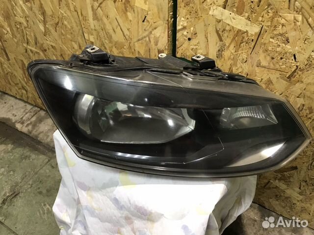 Фара правая Volkswagen polo sedan Фара правая Volkswagen polo sedan
