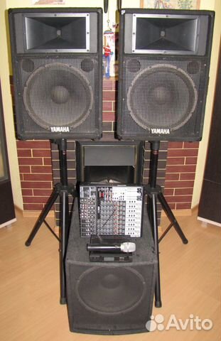 Колонки Yamaha+ саб 1500W микшер микрофон стойки