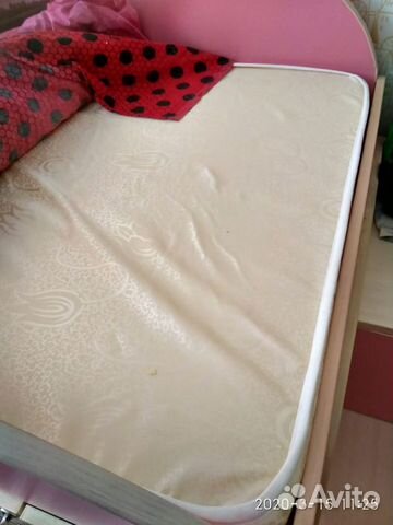 Детская кровать со столом Детская кровать со столом