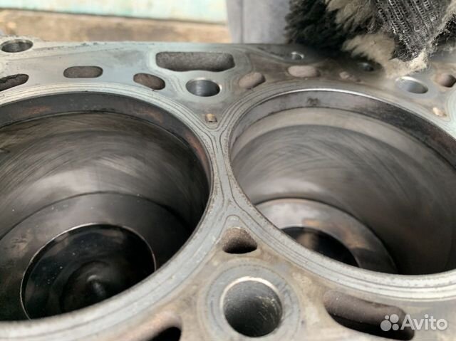 Блок Bmw n47d20C с поршнями Блок Bmw n47d20C с поршнями