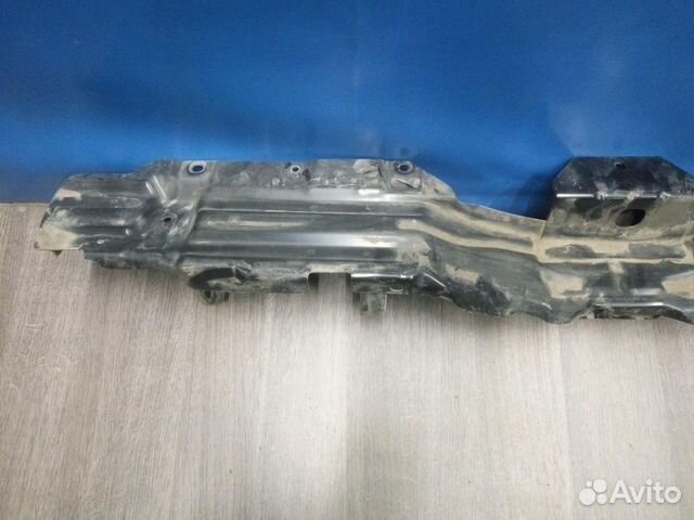 Усилитель бампера заднего Mitsubishi Pajero 4 2006