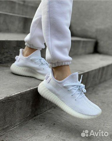 Кроссовки Adidas Yeezy Boost 350 v2 Кроссовки Adidas Yeezy Boost 350 v2