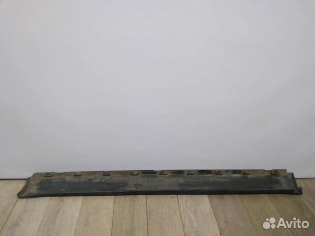 Порог правый бу Skoda Yeti OEM 5L0853856C Порог правый бу Skoda Yeti OEM 5L0853856C