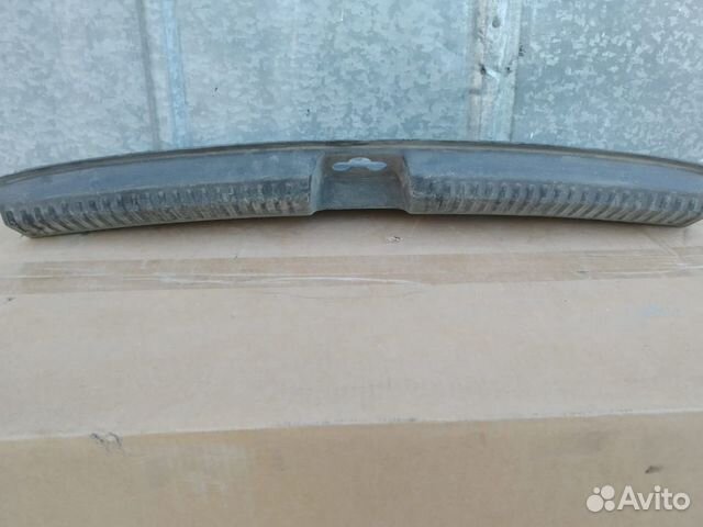 Накладка задней панели VW Passat b7 Накладка задней панели VW Passat b7
