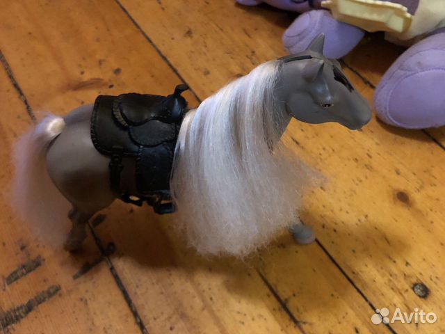 Игрушки лошадь