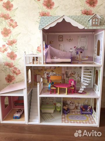 Домик кукольный