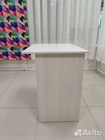 Стол письменный новый 75х55 8 шт Стол письменный новый 75х55 8 шт