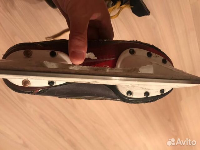 Продаю коньки Bauer Vapor X700 jr 2EE Продаю коньки Bauer Vapor X700 jr 2EE